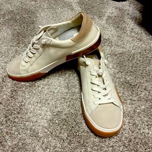 Dolce Vita Zina Sneakers